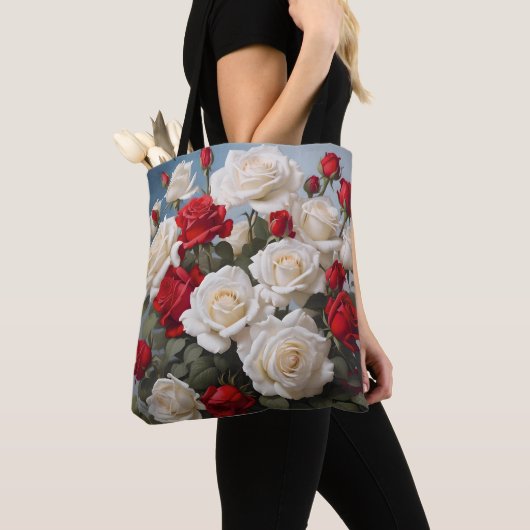 Sac fourre-tout floral à deux faces blanc et rouge (De près)
