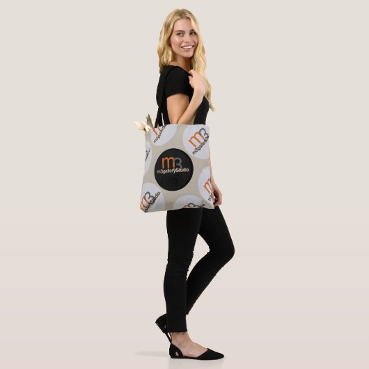 sac fourre-tout m3galleryStudio | m3galleryStudio (Sur le modèle)