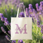 Sac fourre-tout monogramme personnalisé | lavande<br><div class="desc">Sac fourre-tout monogramme de nom personnalisé | lavande violet / couleur lilas. Design élégant de logo avec des initiales monogrammées. Idée cadeau vintage pour mariée, filles de fleurs, bonne d'honneur et demoiselles d'honneur en mariage.</div>