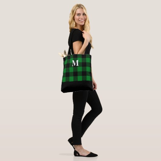 Sac fourre-tout Monogramme Plaid Buffalo Vert (Sur le modèle)