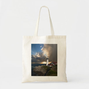Sac fourre-tout phare surplombant l'océan