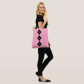 Sac fourre-tout rose noir argyle  (Sur le modèle)