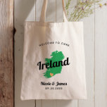 Sac Irlandais de Bienvenue pour Mariage de Toutes<br><div class="desc">Sac-cadeau de bienvenue pour le week-end de mariage pour les invités hors de la ville à votre mariage, avec une image de l'Irlande. Vous pouvez modifier les couleurs de n'importe quelle partie de ce design, ainsi que déplacer le cœur vers l'emplacement de votre mariage. Pour changer les couleurs, cliquez sur...</div>
