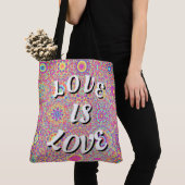 Sac Love Is Love Pride (De près)