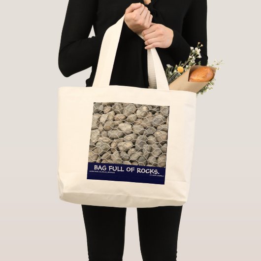 SAC PLEIN DE ROCHERS. (Devant (produit))