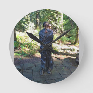 Sacagawea Statue, Fort Clatsop, Astoria, Oregon Ronde Klok