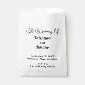 Sachets En Papier Black and White Typography Wedding Favor Bags (Devant)