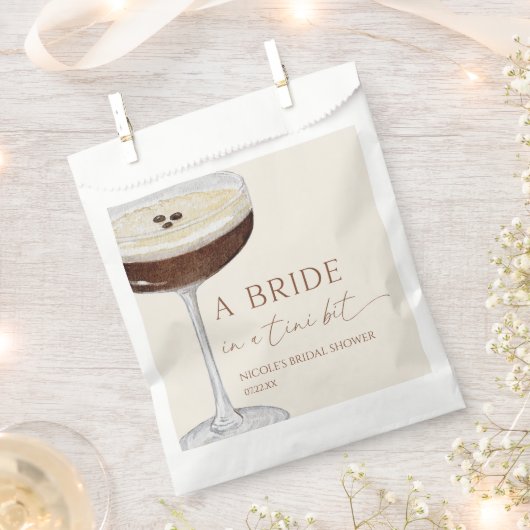 Sachets En Papier Bride In A Tini Bit Expresso Martini Bridal Shower (Coupé)