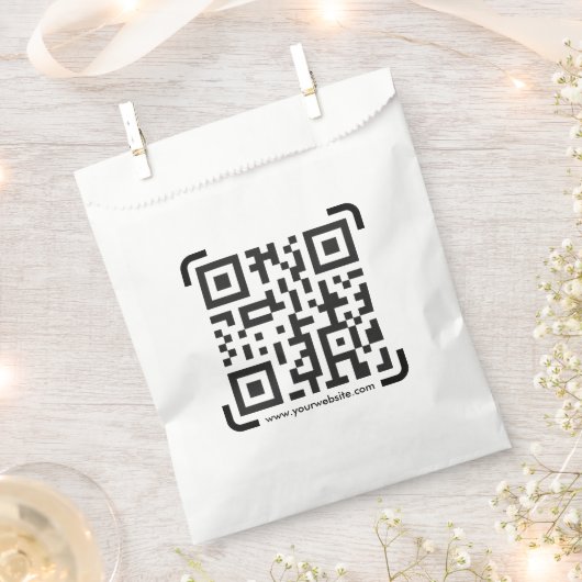 Sachets En Papier Business Scan Me QR Code Website Modern Simple (Coupé)