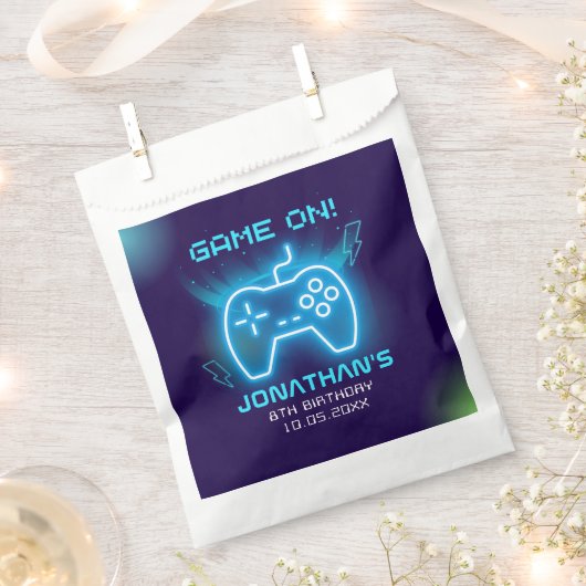 Sachets En Papier Game on, Funny Birthday Boy  (Coupé)