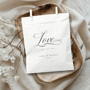 Sachets En Papier L'amour est tout ce dont vous avez besoin ! Mariag
