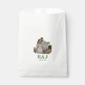 Sachets En Papier Mariage Couple Ajouter Photo Vert Monogramme (Devant)