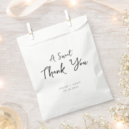 Sachets En Papier Mariage simple et élégant (Coupé)