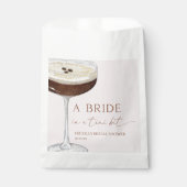 Sachets En Papier Mariée Dans Un Tini Bit Expresso Martini Enterreme (Devant)