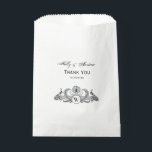 Sachets En Papier Monogramme de Peacocks vintages<br><div class="desc">Peacocks vintage avec Monogram Invitations personnalisables et accessoires avec une image stylisée vintage d'un Peacocks avec Monogram. Vous pouvez facilement modifier ces produits en ajoutant des champs de texte, en supprimant des champs de texte existants, en modifiant des images de conception ou en ajoutant des images supplémentaires de votre choix....</div>