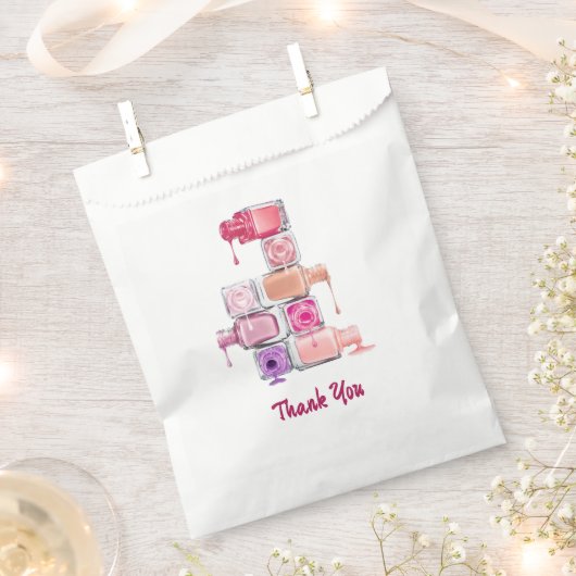 Sachets En Papier Nail Polish Stack (Coupé)