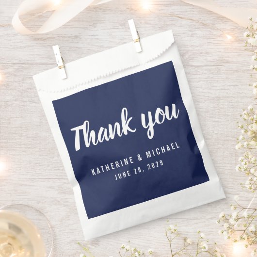 Sachets En Papier Navy Blue Script Wedding Favor Bags (Coupé)