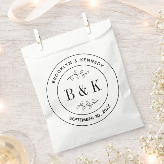 Sachets En Papier Nom de couple de mariage à monogramme floral botan (Coupé)