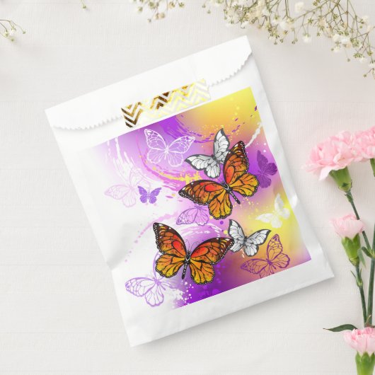Sachets En Papier Papillons Monarque sur Arrière - plan pourpre (Scellé)