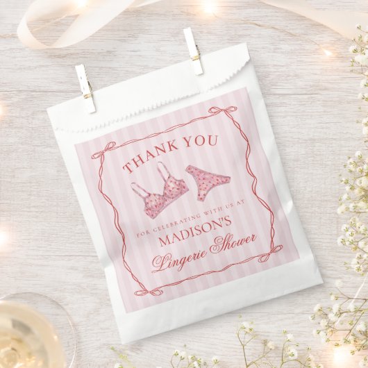 Sachets En Papier Pink & Red Heart Lingerie Shower Party Dessert (Coupé)