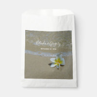 Plumeria Frangipani sur le Mariage de sable