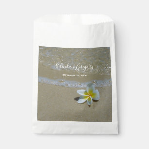 Sachets En Papier Plumeria Frangipani sur le Mariage de sable