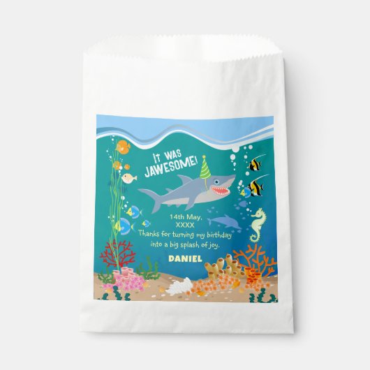 Sachets En Papier Requin souriant sous la mer garçon fête d'annivers (Devant)