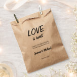 Sachets En Papier Rustic Love is Sweet script mariage Merci<br><div class="desc">Amour rustique moderne est Sweet script,  Merci Mariage sac de faveur. Vous pouvez le personnaliser et ajouter votre propre texte,  nom et date.</div>
