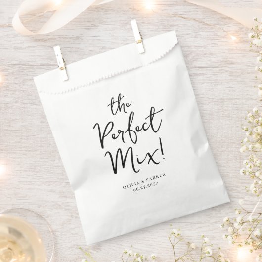 Sachets En Papier Script The Perfect Mix Wedding Treats (Coupé)