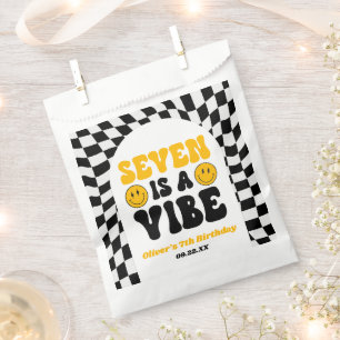 Sachets En Papier Sept est une fête d'anniversaire rétro septième 7è