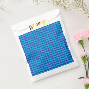 Sachets En Papier Un ciel bleu clair s'étend au-dessus d'un bleu pro