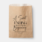 Sachets En Papier Un Sucré Se Terminant Par Un Nouveau Mariage De Dé (Devant)