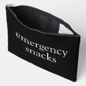 Sacs noir et blanc de snacks d'urgence (Ouvrir)