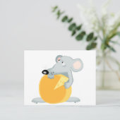Sad Mouse Mice Holding Cheese Briefkaart (Staand voorkant)