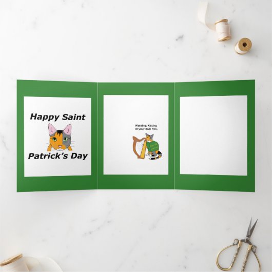 Sadie the Sneak Trifold St. Patrick's Day Kaart (Binnen)