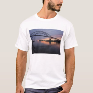 Sagamor Bridge over Kaapskabelkanaal, T-shirt