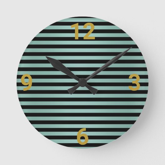 Sage Green Black Stripe Wall Clock Ronde Klok (Voorkant)