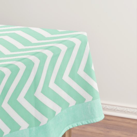 Sage Green Chevron Nappes rayées (In Situ)