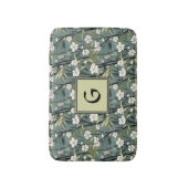 Sage Green Chinoiserie Floral White Initial Badmat (Voorkant Verticaal)