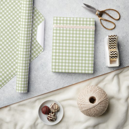 Sage Green en White Gingham Cadeaupapier (Crafts)