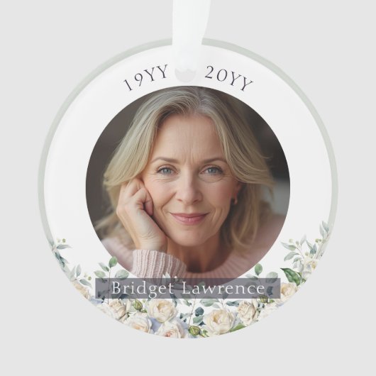 Sage Green Eucalyptus White Roses Remembrance Ornament (voorkant)