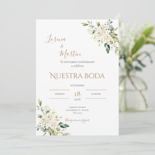Sage Green Floral wedding invitation in Spanish (Debout devant)