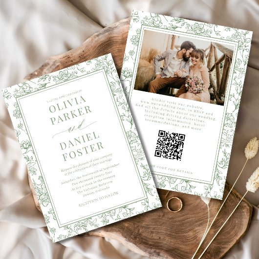 Sage Green French Floral QR Code Toile Kaart
