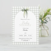 Sage Green Gingham Baby Shower Invitation Kaart (Staand voorkant)