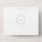 Sage Green Leafy Crest Monogram Weddenschap All In One Uitnodiging (Achterkant)