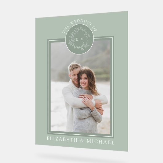 Sage Green Leafy Crest Monogramme Mariage photo (Angle)