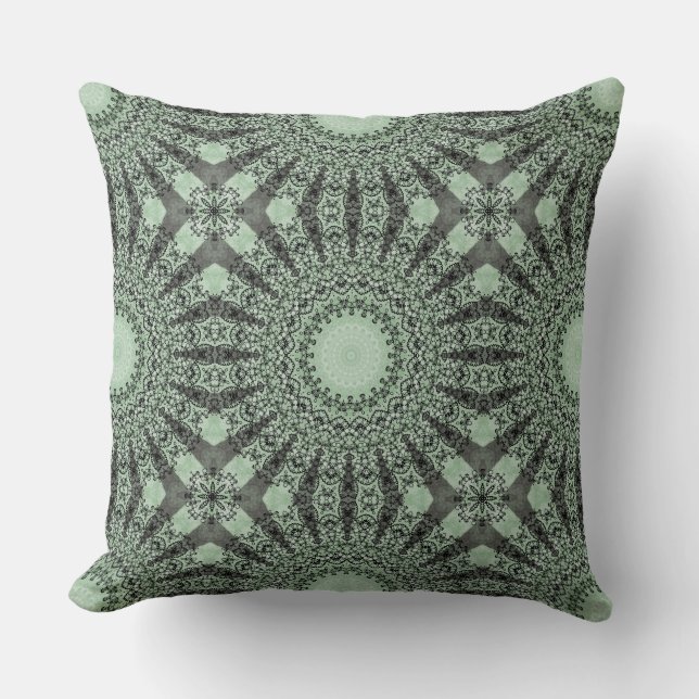 Sage Green Mandala met blad-geïnspireerd patroon Kussen (Voorkant)