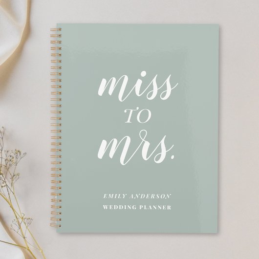 Sage Green Miss à Mme Wedding planner