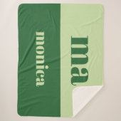 Sage green script monogram initial  sherpa deken (Voorkant)