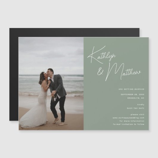 Sage Groen Whimsical Script Modern Save The Date Magnetische Uitnodiging (Voorkant / Achterkant)